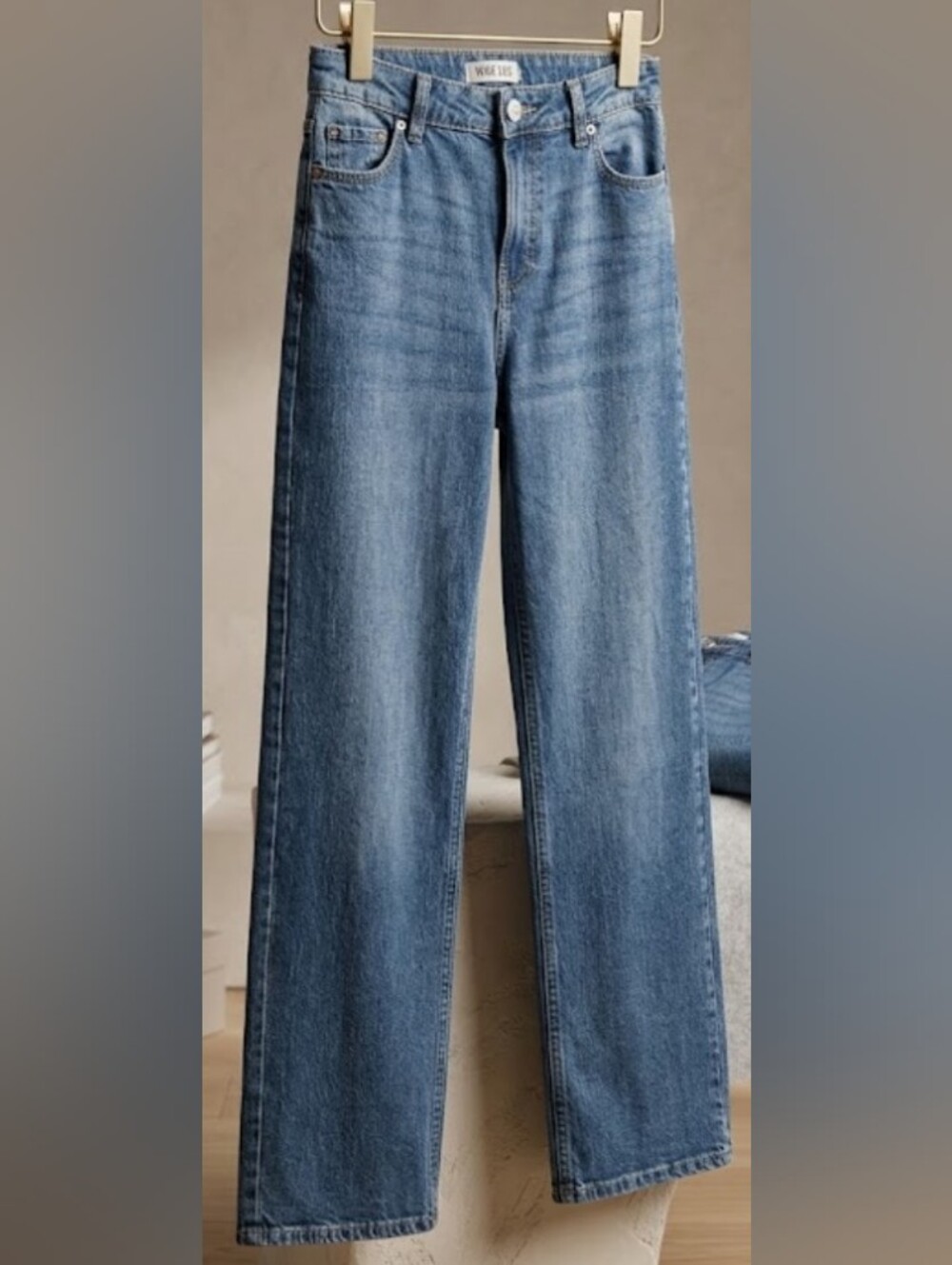 Classic High Rise Wide Leg Mid Wash Denim Jeans (Sz 5) Stretchy Comfy Casual